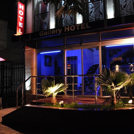 Gallery Hotel Baky Esterno foto