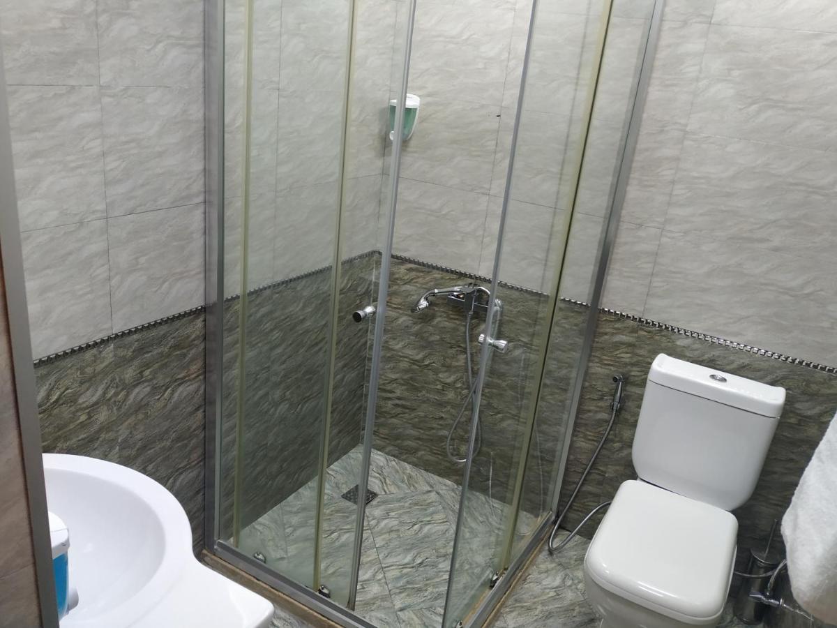 Gallery Hotel Baky Esterno foto