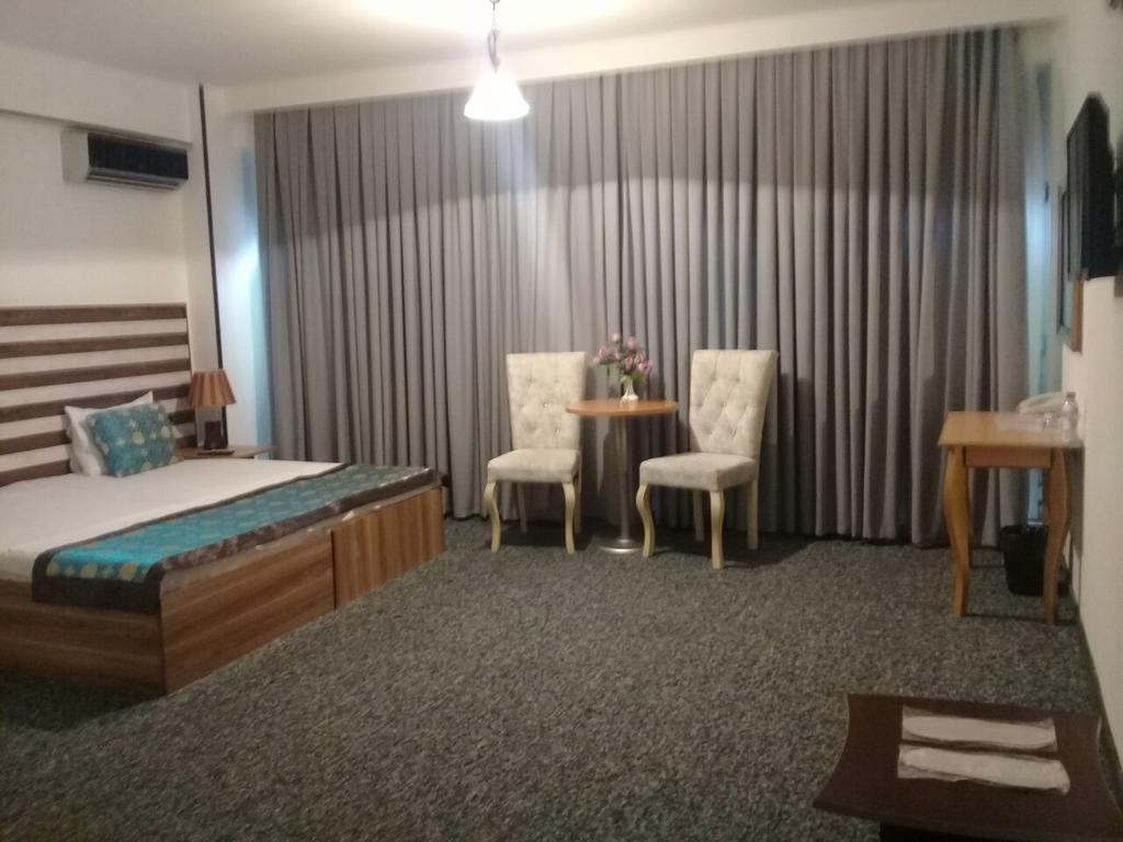 Gallery Hotel Baky Esterno foto