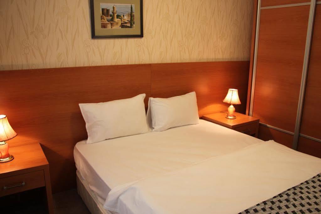 Gallery Hotel Baky Esterno foto